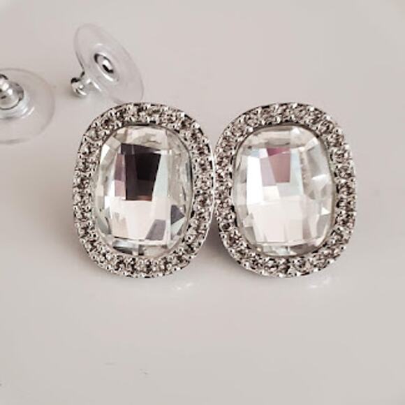 Oliver Weber Pierced Earrings with Swarovski Crystals Facet‎ Cut New with Tags - Picture 3 of 5